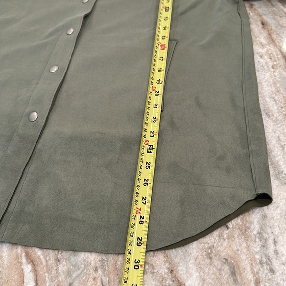 New Wynne Layers Button Up XL - Picture 11 of 12